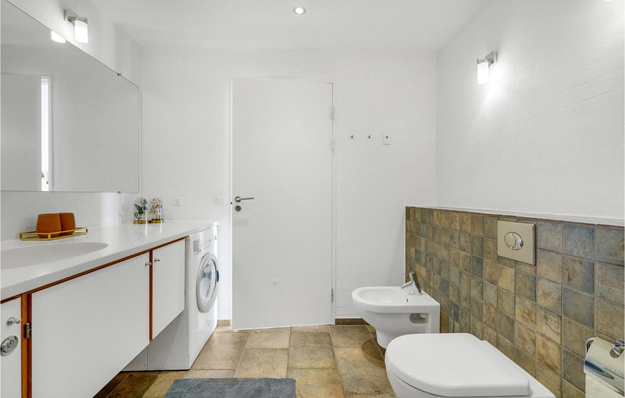 2 Bedroom Cozy Home In Romo Sonderby  Экстерьер фото